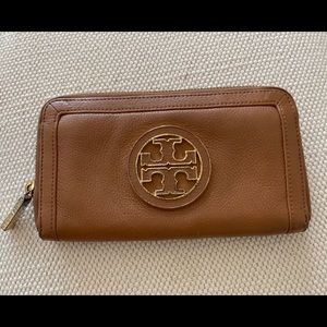 Tory Burch Wallet